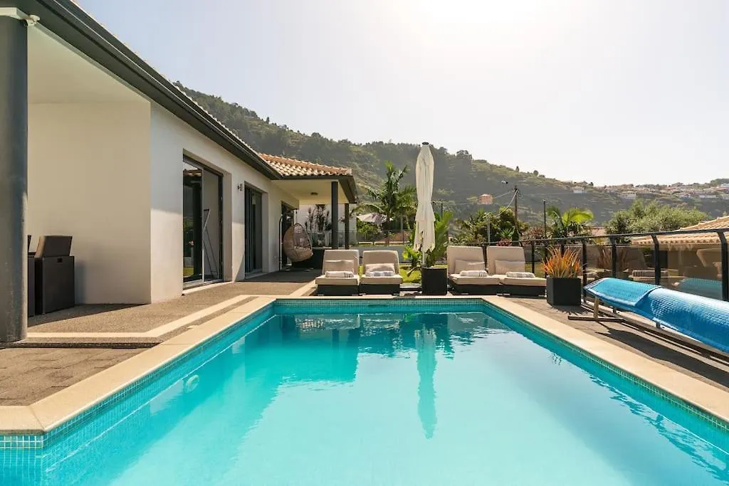 Вилла Casa Mia, A Dream Spot With Heated Pool Арку-да-Кальета